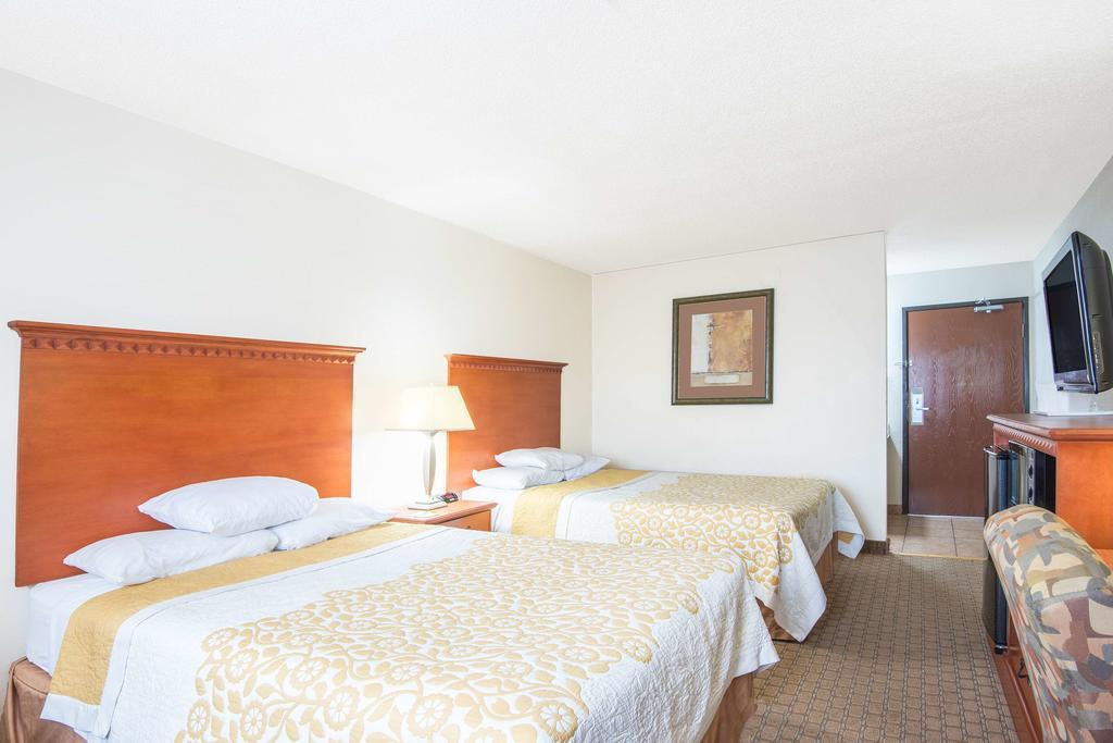 Days Inn Austin Crossroads Eksteriør bilde