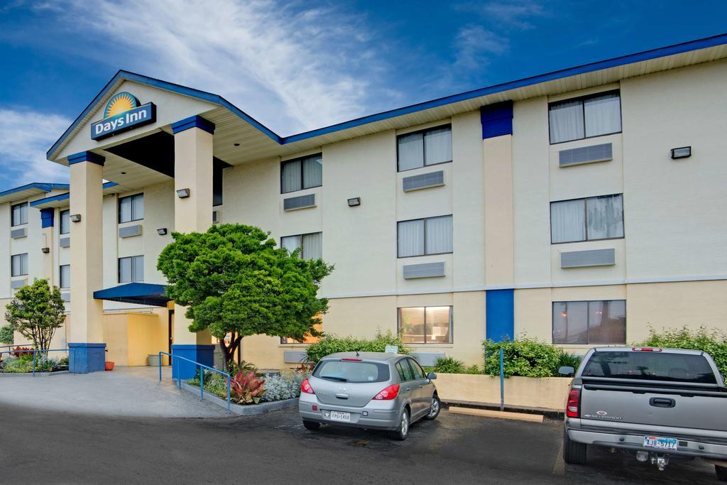 Days Inn Austin Crossroads Eksteriør bilde