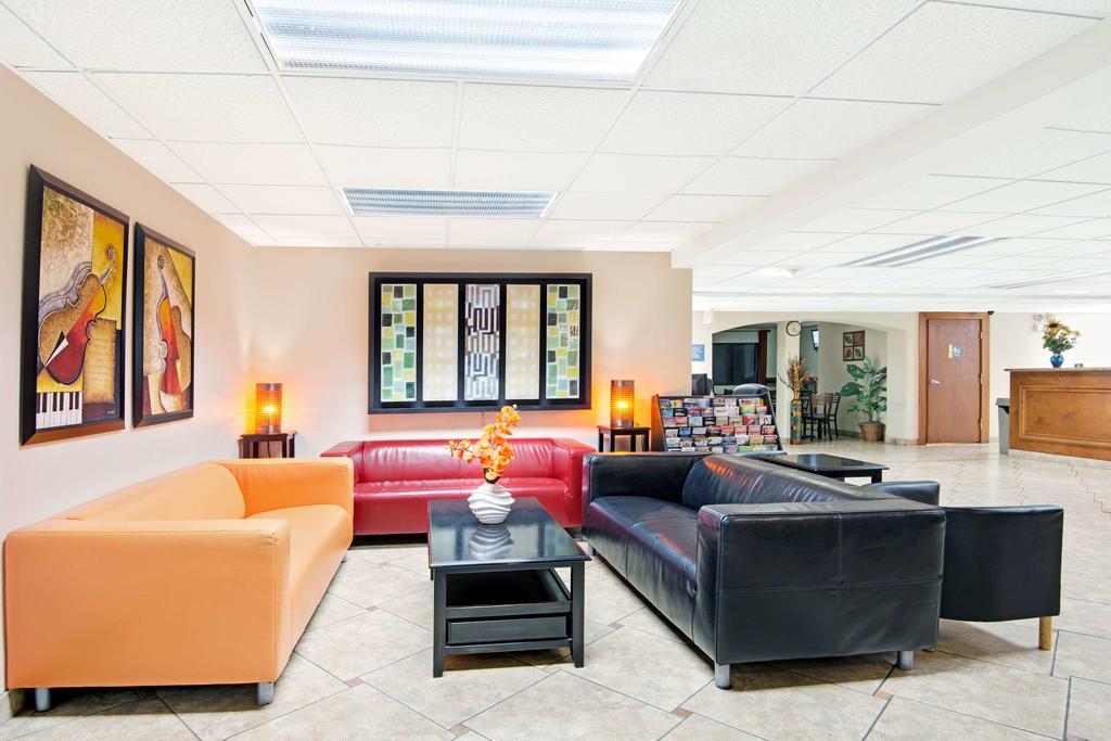 Days Inn Austin Crossroads Eksteriør bilde