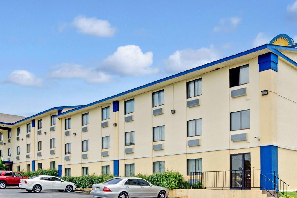 Days Inn Austin Crossroads Eksteriør bilde